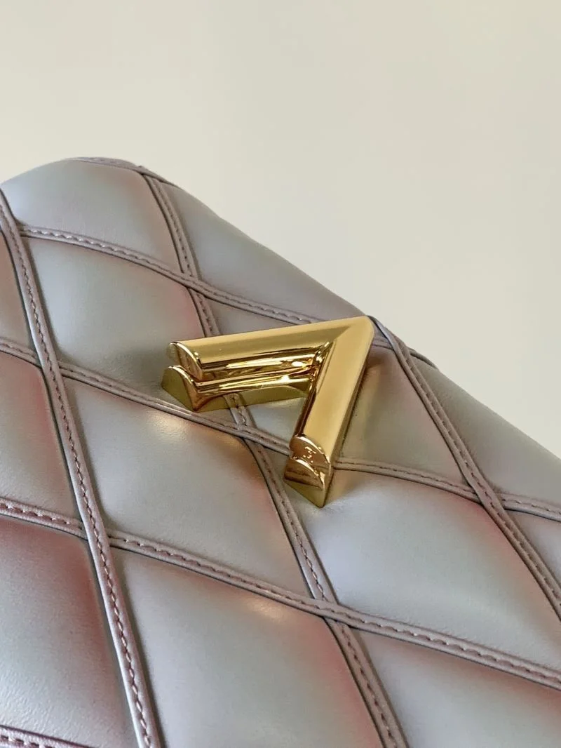 Louis Vuitton Twist Bags Minimalist 39015