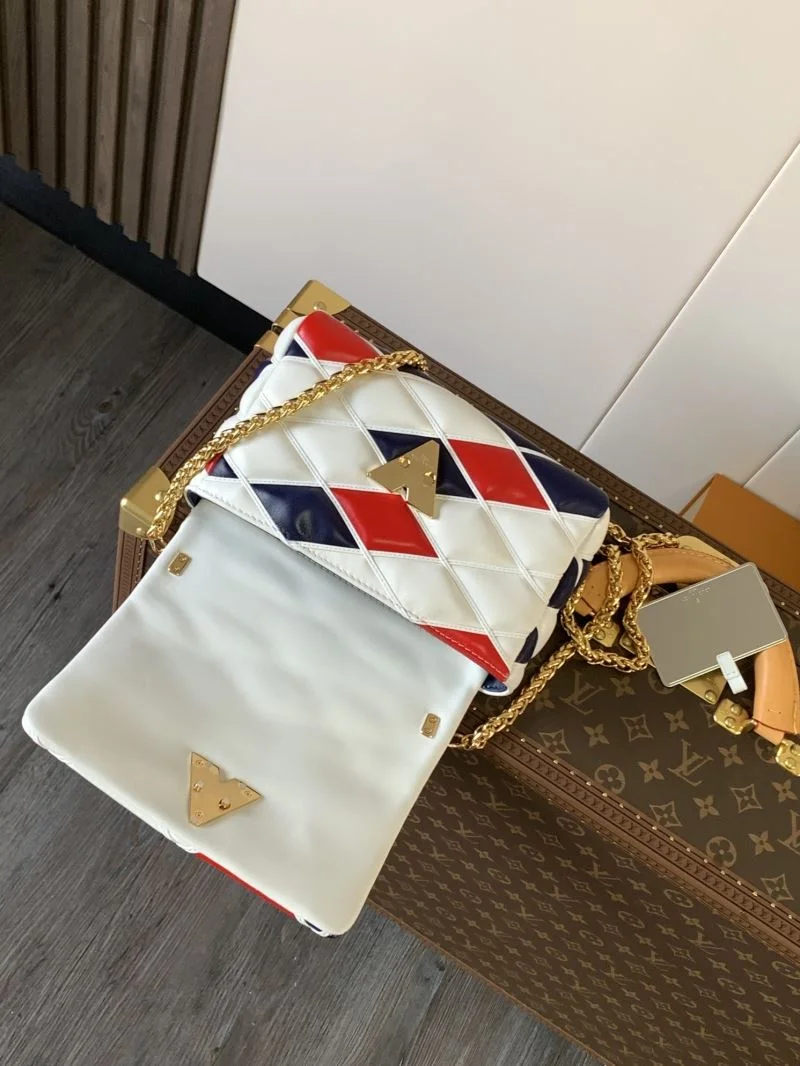 Louis Vuitton Twist Bags TimelessDesign 39016