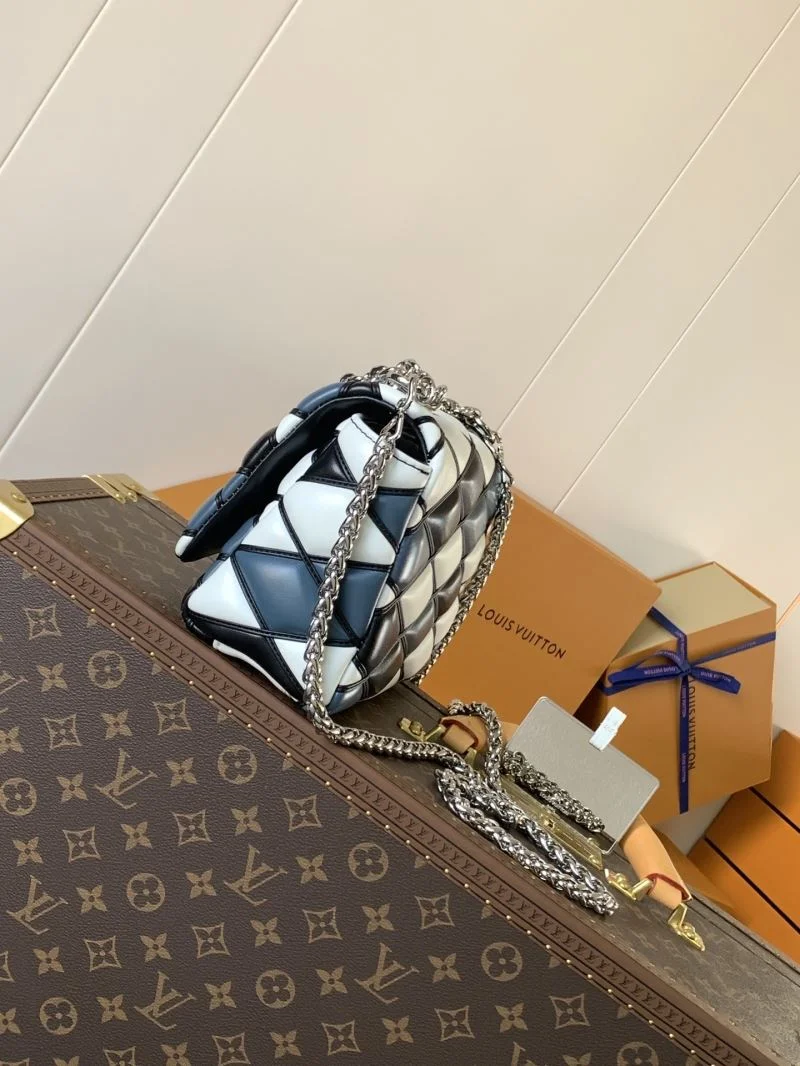 Louis Vuitton Twist Bags UrbanChic 39030