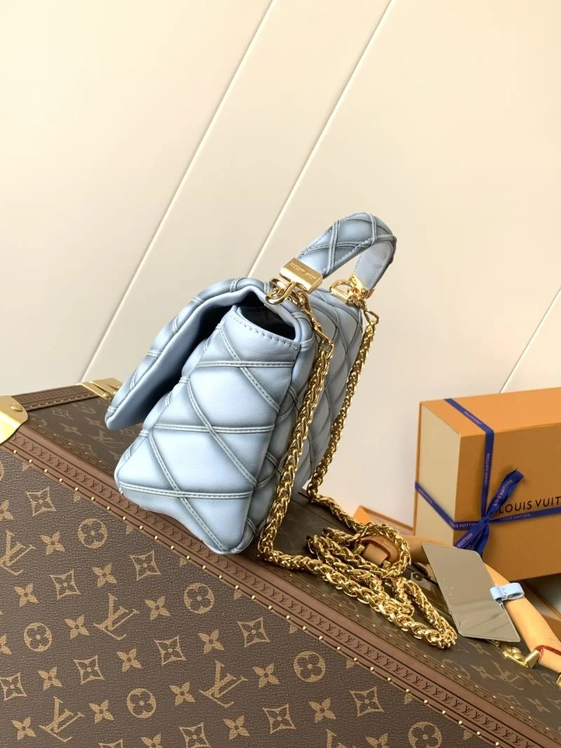 Sporty Louis Vuitton Twist Bags 39007