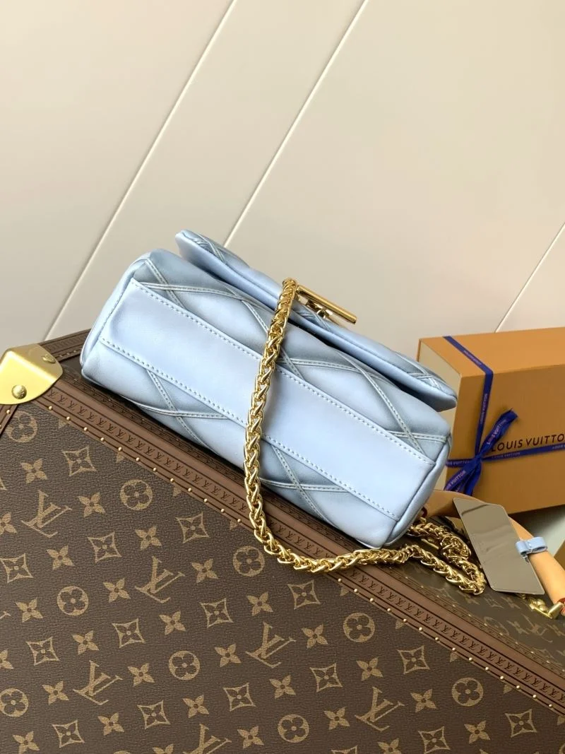 Sporty Louis Vuitton Twist Bags 39007