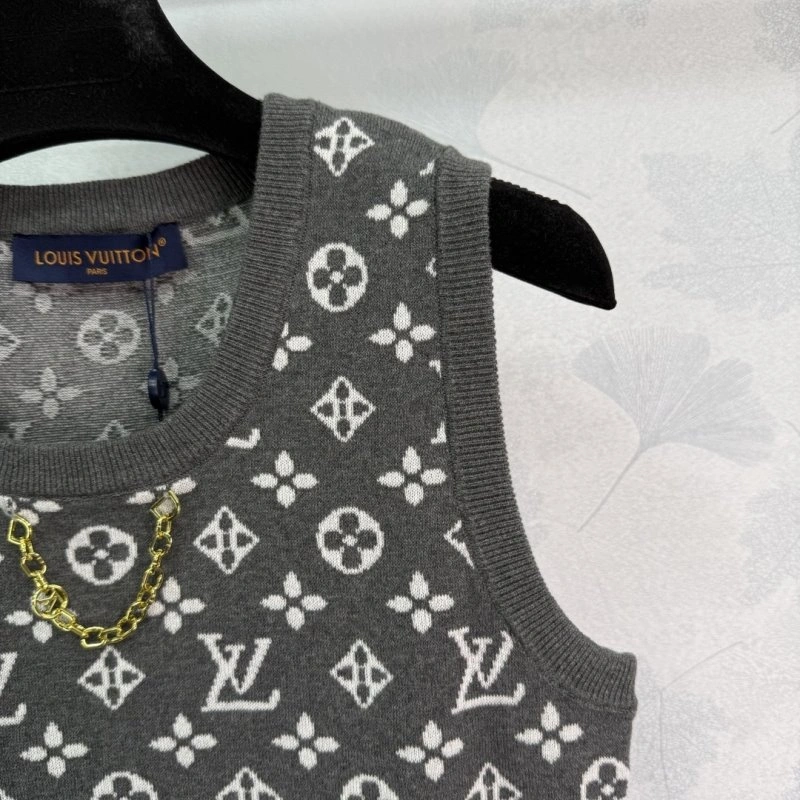Stretchable Louis Vuitton Vest 130940