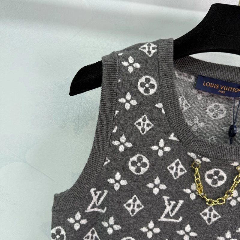Stretchable Louis Vuitton Vest 130940