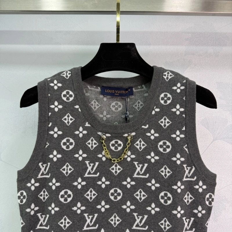 Stretchable Louis Vuitton Vest 130940