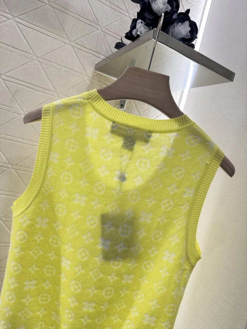 Louis Vuitton Vest Stretchable 130934