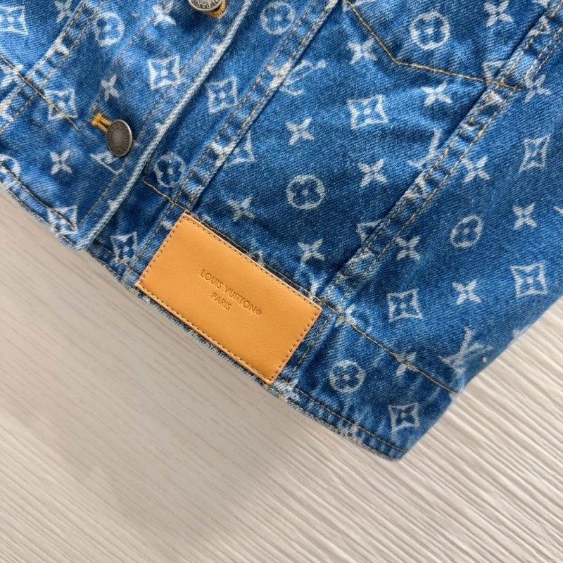 Trendsetting Louis Vuitton Vest 131503
