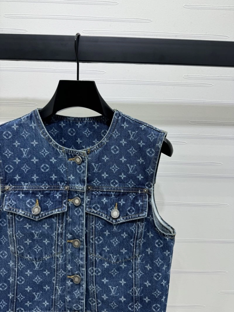 Elegant Louis Vuitton Vest 131502