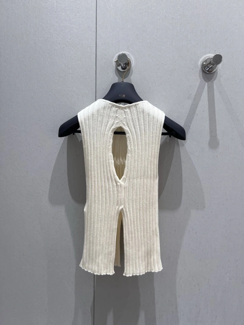 Bold Louis Vuitton Vest 130394
