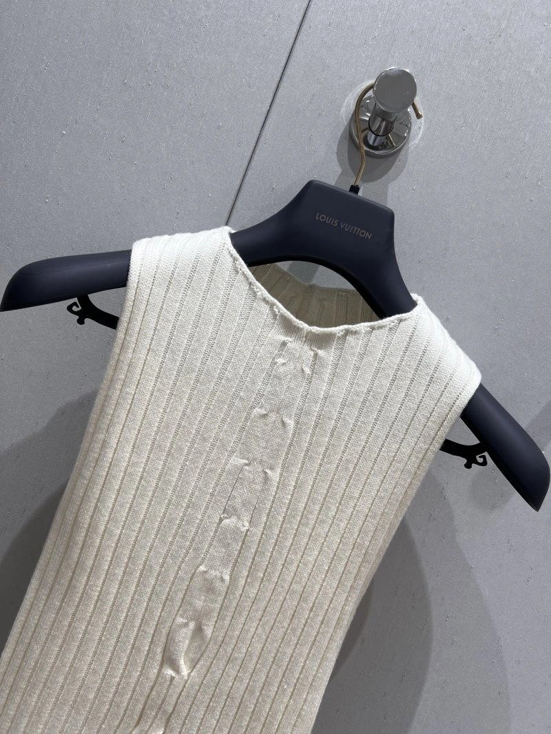 Bold Louis Vuitton Vest 130394