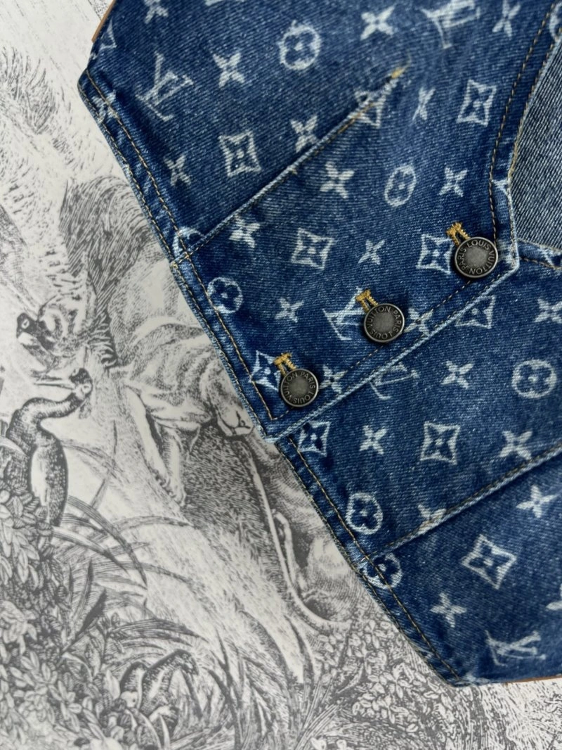 Louis Vuitton Vest Comfortable 130387