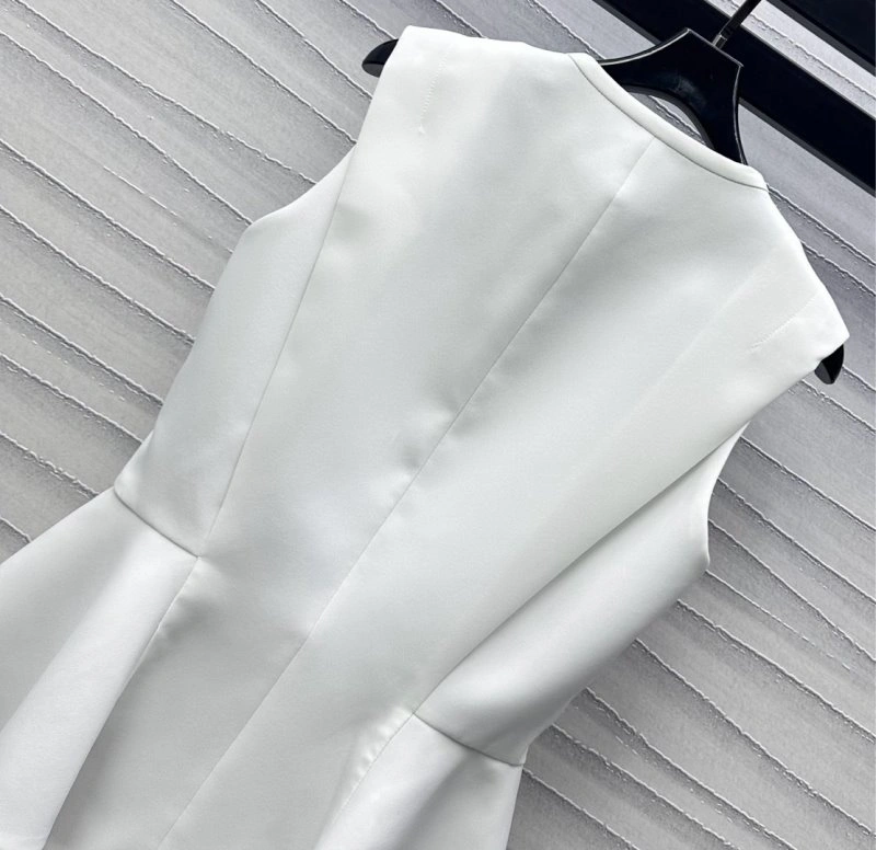 Louis Vuitton Vest WaterResistant 130370