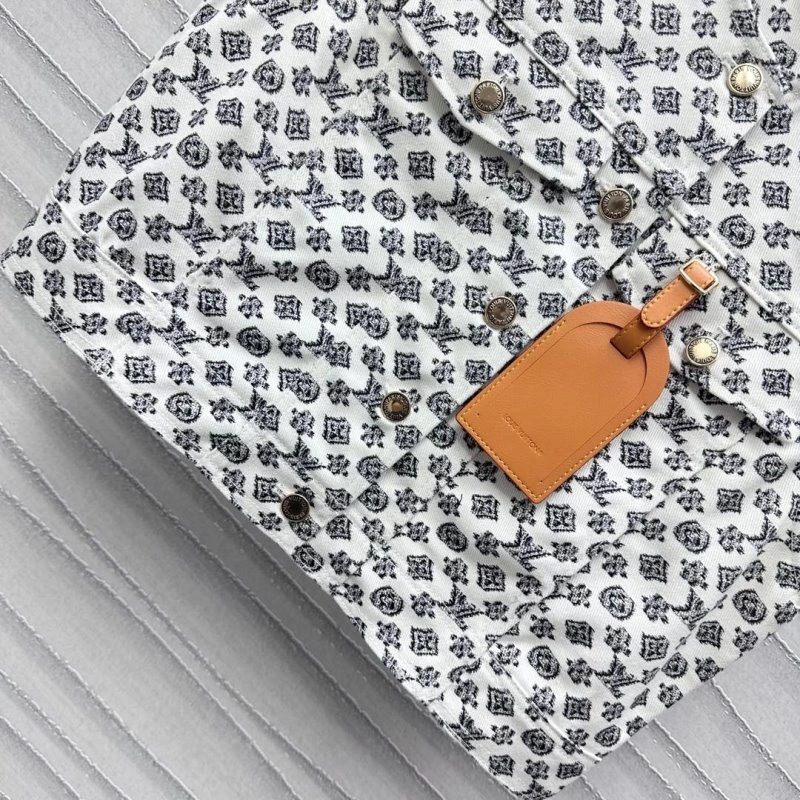 Neat Louis Vuitton Vest 130352