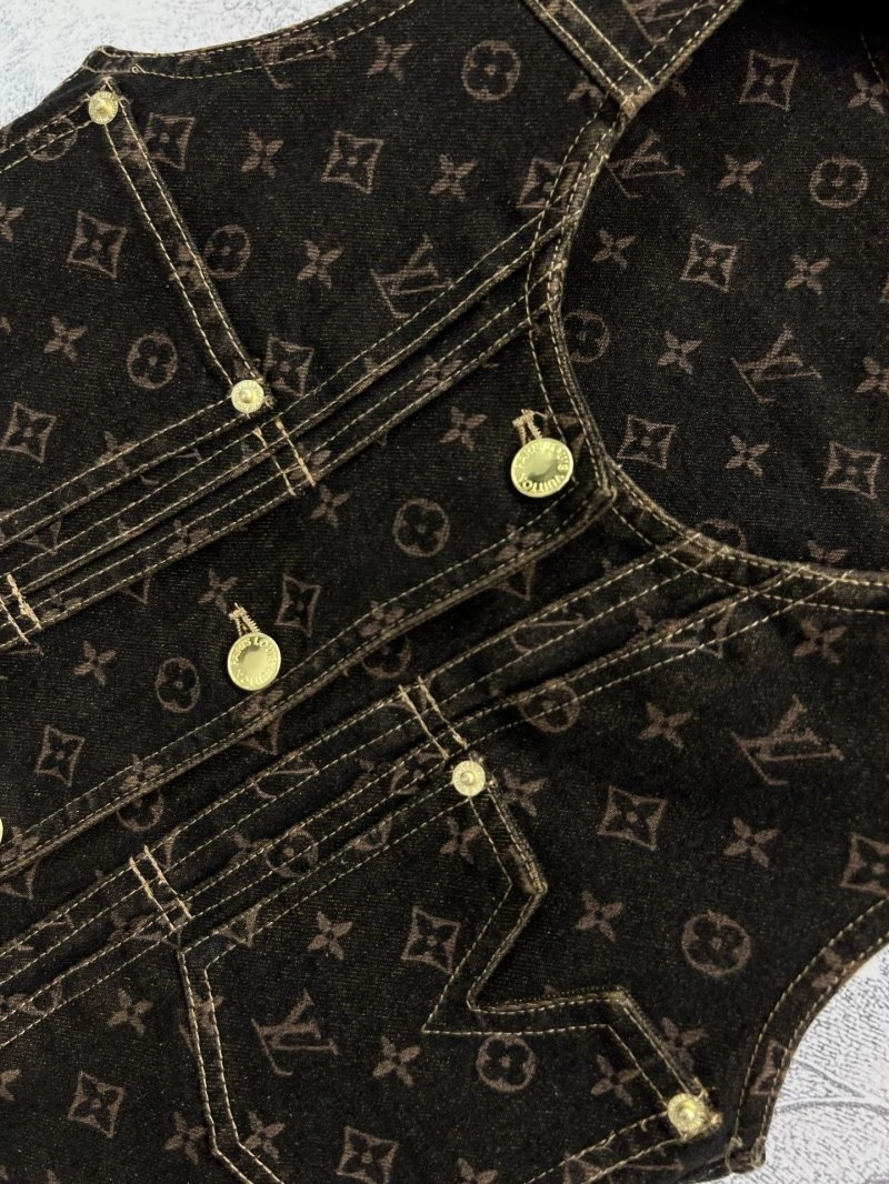 Upgraded Louis Vuitton Vest 130361
