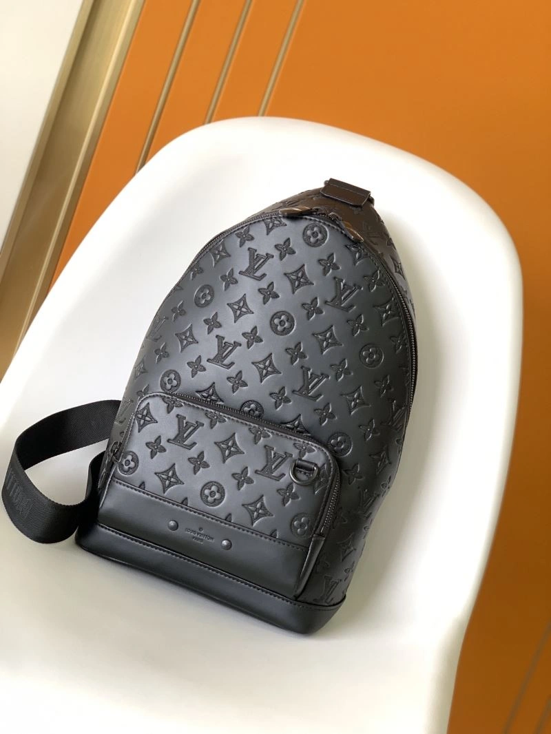 OnTrend Louis Vuitton Waist Chest Packs 94120