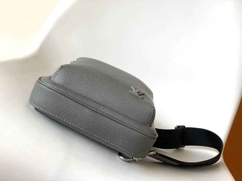 Louis Vuitton Waist Chest Packs Versatile 94112