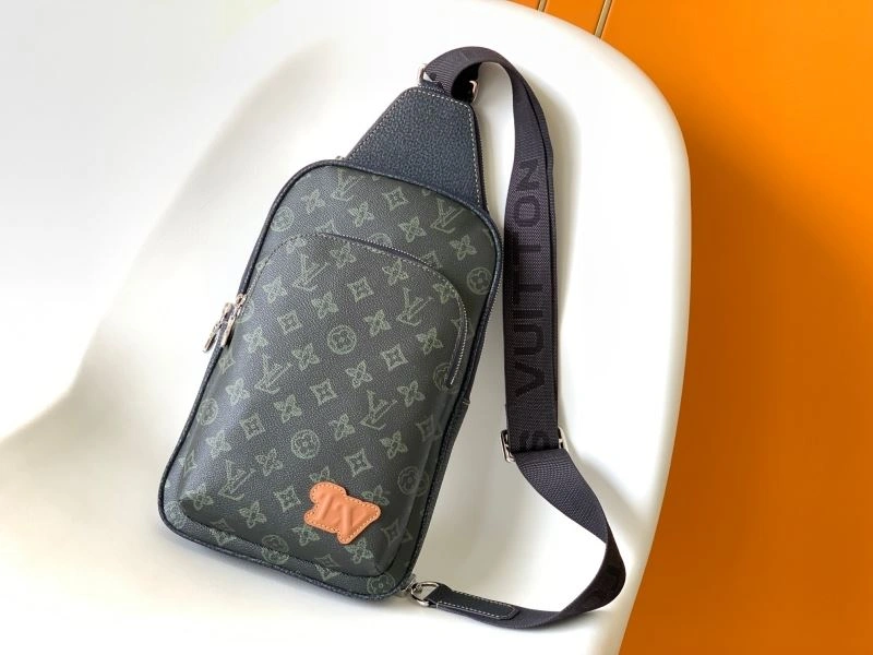 Stretchable Louis Vuitton Waist Chest Packs 94098