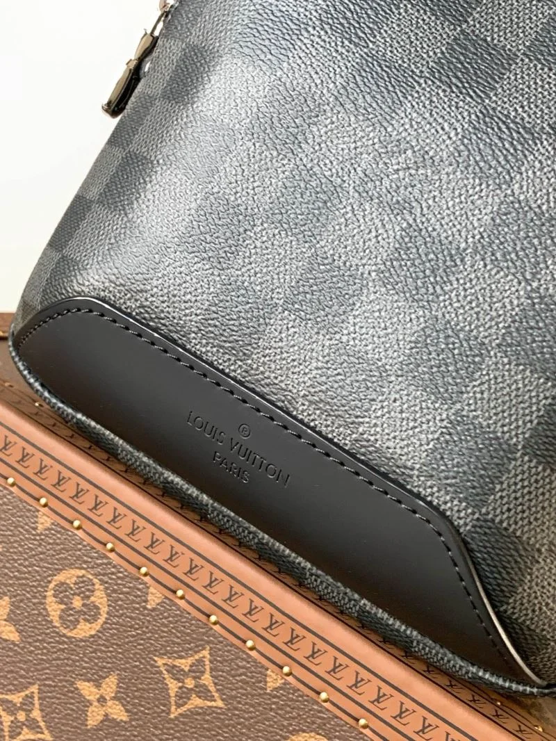 Cozy Louis Vuitton Waist Chest Packs 43211
