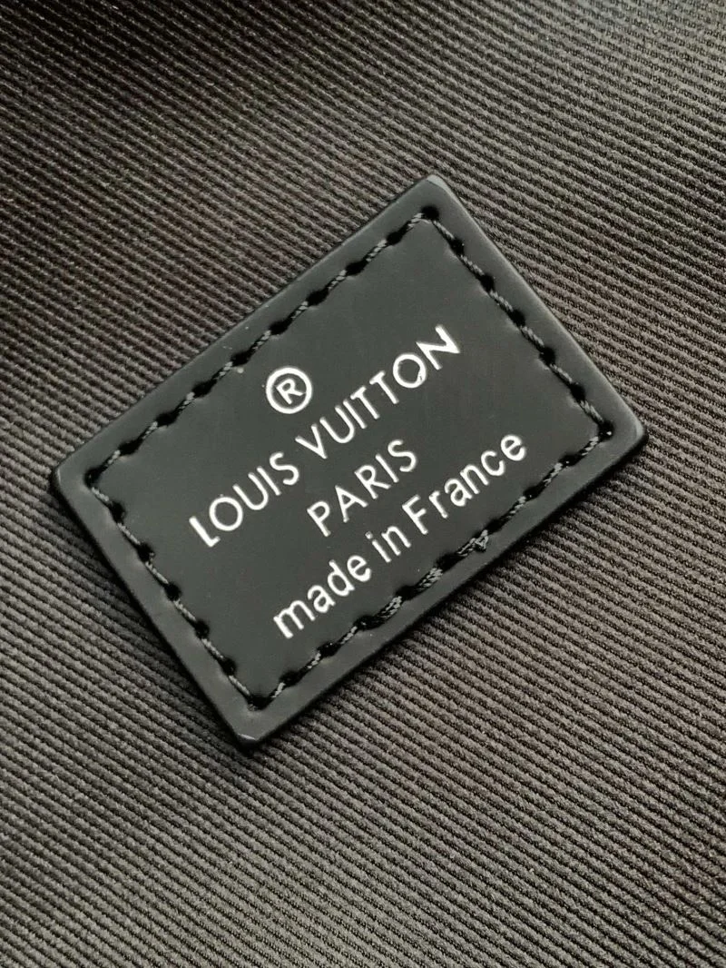Cozy Louis Vuitton Waist Chest Packs 43211