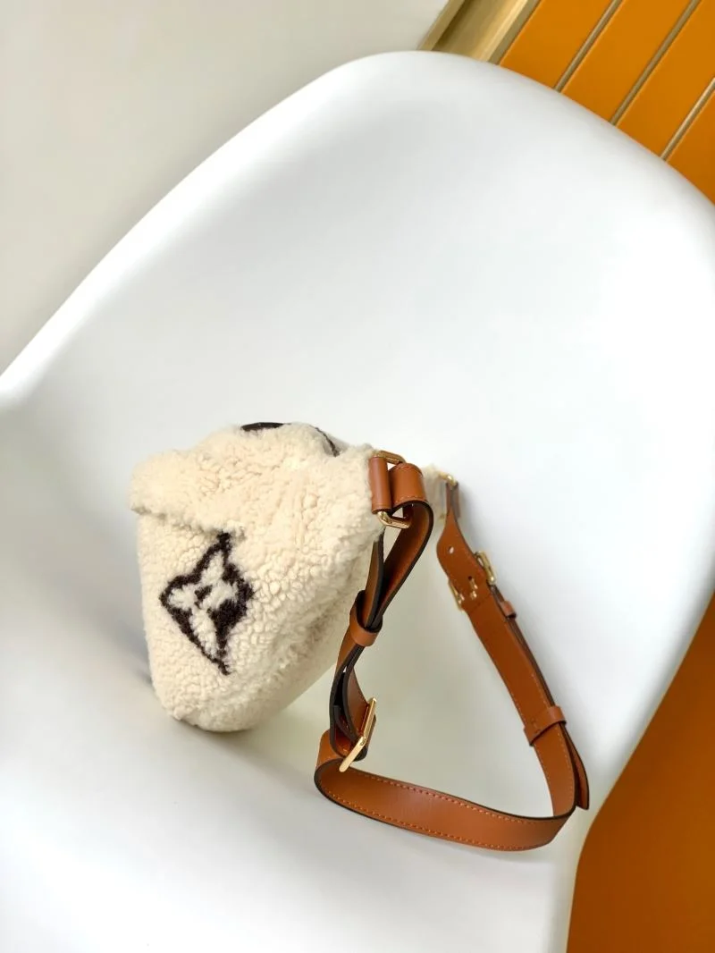 Lightweight Louis Vuitton Waist Chest Packs 43200