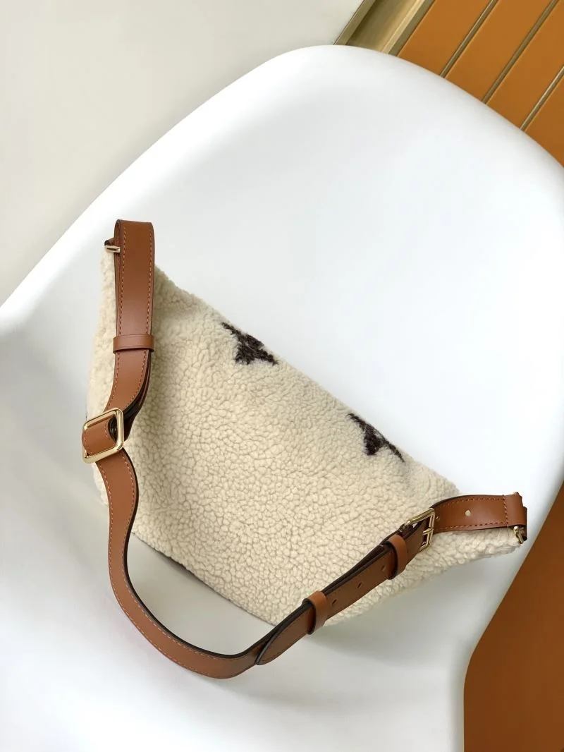 Lightweight Louis Vuitton Waist Chest Packs 43200