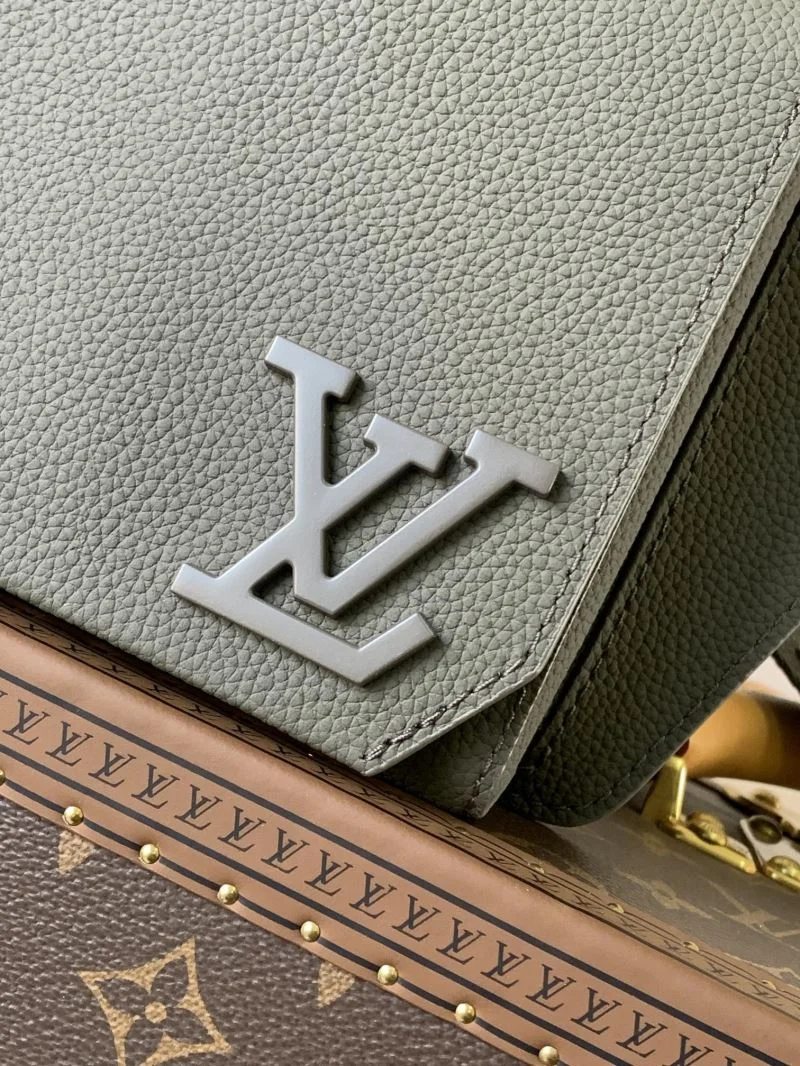 Louis Vuitton Waist Chest Packs Sleek 42112