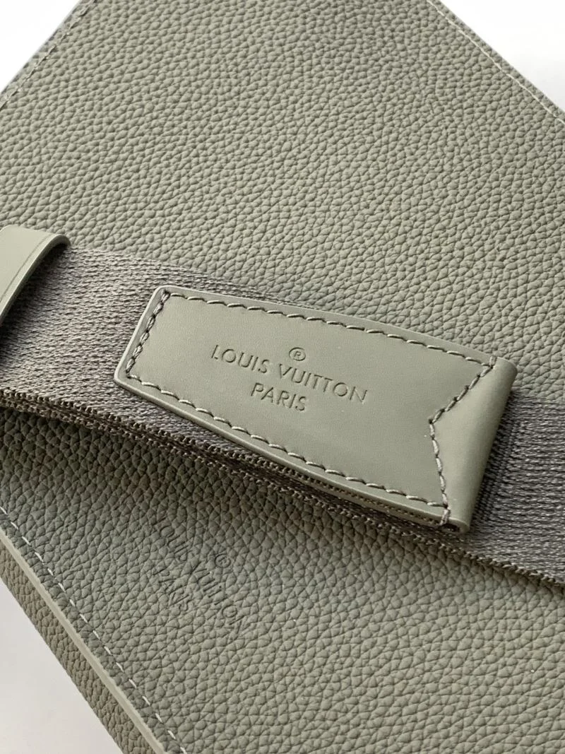 Louis Vuitton Waist Chest Packs Sleek 42112