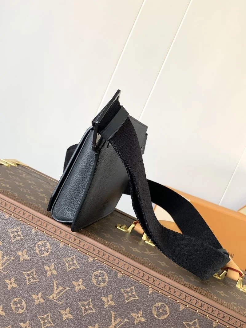 Thermal Louis Vuitton Waist Chest Packs 42100