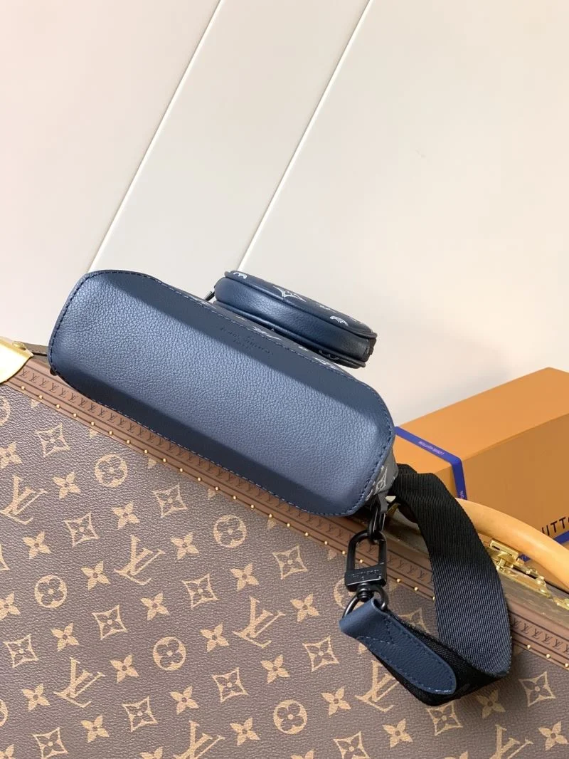Versatile Louis Vuitton Waist Chest Packs 42132