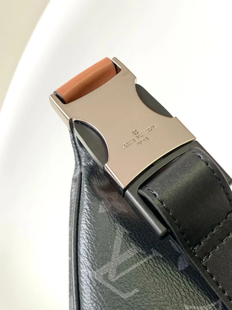 Classic Louis Vuitton Waist Chest Packs 42111
