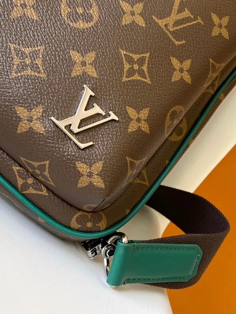 Classic Louis Vuitton Waist Chest Packs 42091