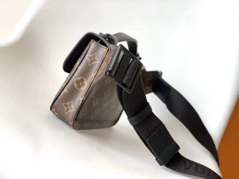 Louis Vuitton Waist Chest Packs Soft 41826