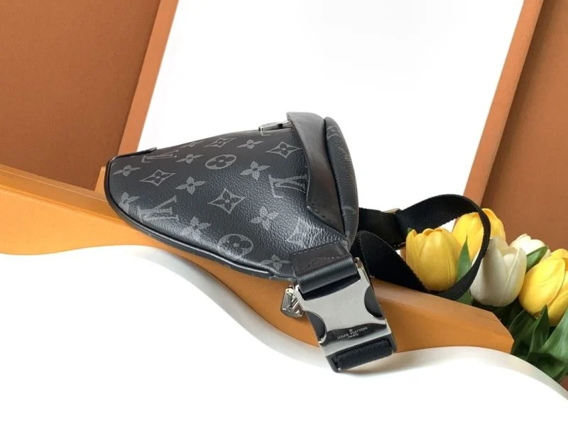 WellDesigned Louis Vuitton Waist Chest Packs 41822