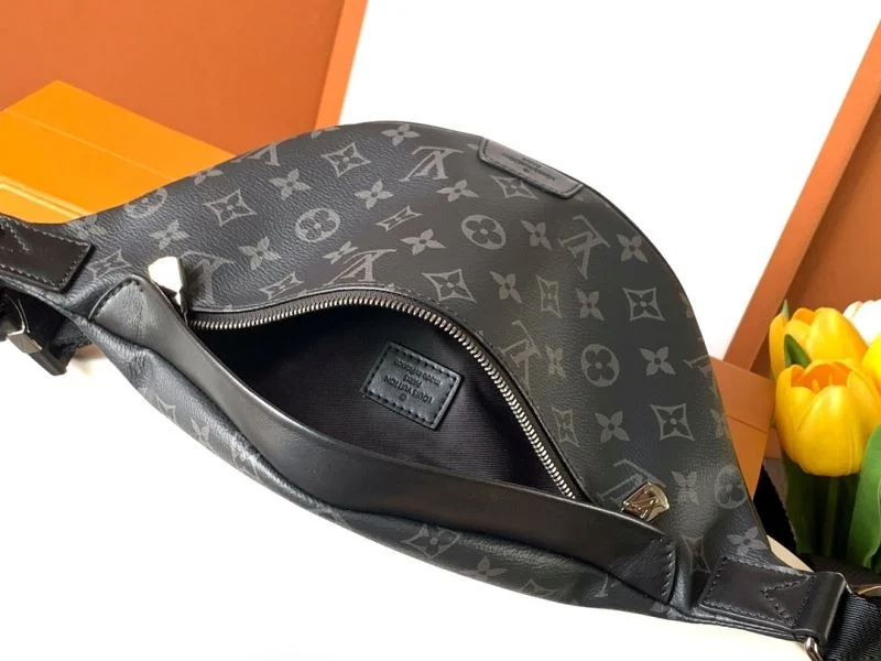 WellDesigned Louis Vuitton Waist Chest Packs 41822