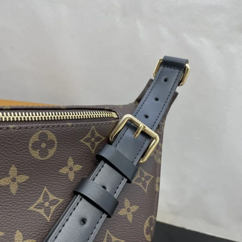 Supportive Louis Vuitton Waist Chest Packs 41672