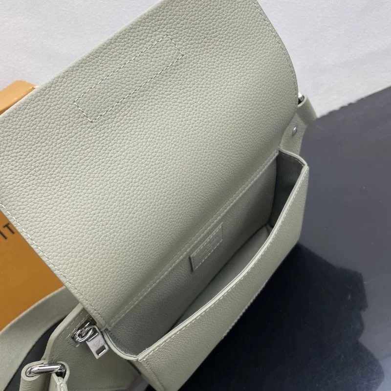 Youthful Louis Vuitton Waist Chest Packs 41780