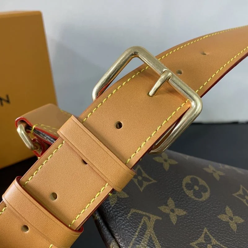 UrbanStyle Louis Vuitton Waist Chest Packs 41449