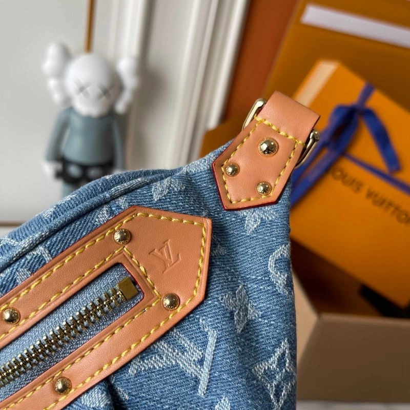 Louis Vuitton Waist Chest Packs MoistureWicking 78987