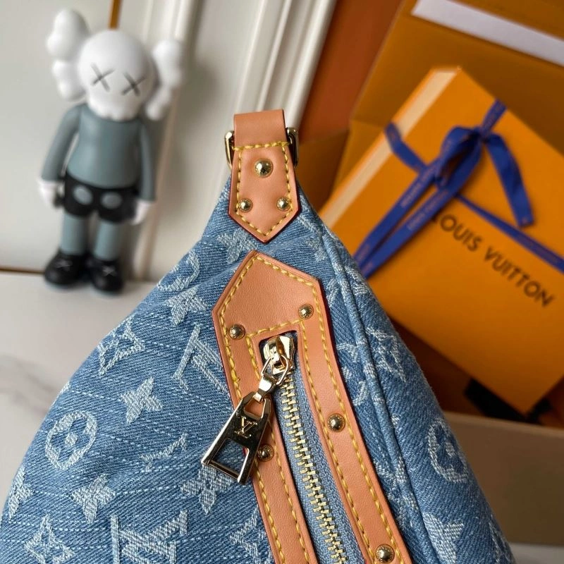 Louis Vuitton Waist Chest Packs MoistureWicking 78987