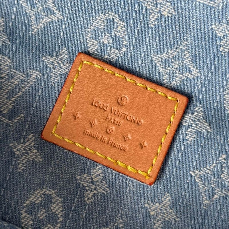 Louis Vuitton Waist Chest Packs MoistureWicking 78987