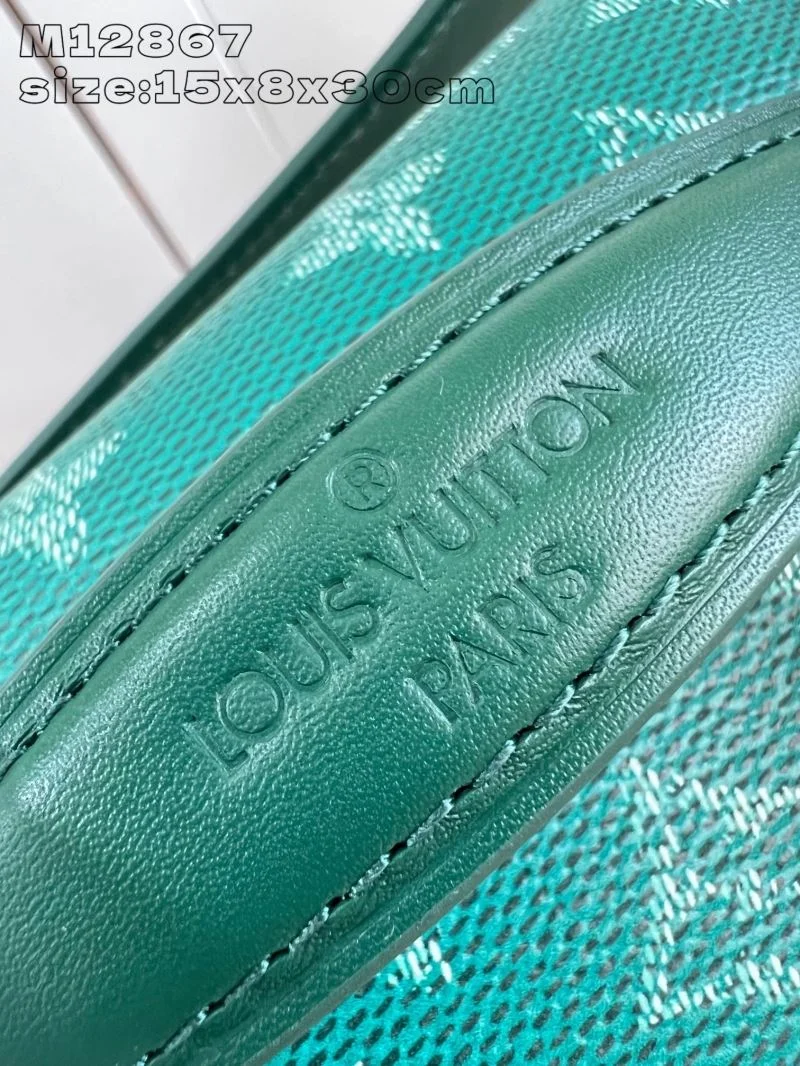 UrbanStyle Louis Vuitton Waist Chest Packs 41016