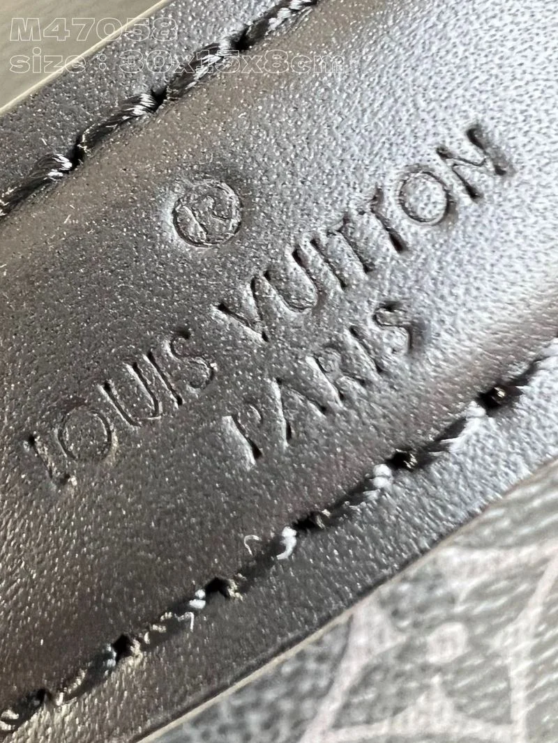 Modern Louis Vuitton Waist Chest Packs 40967