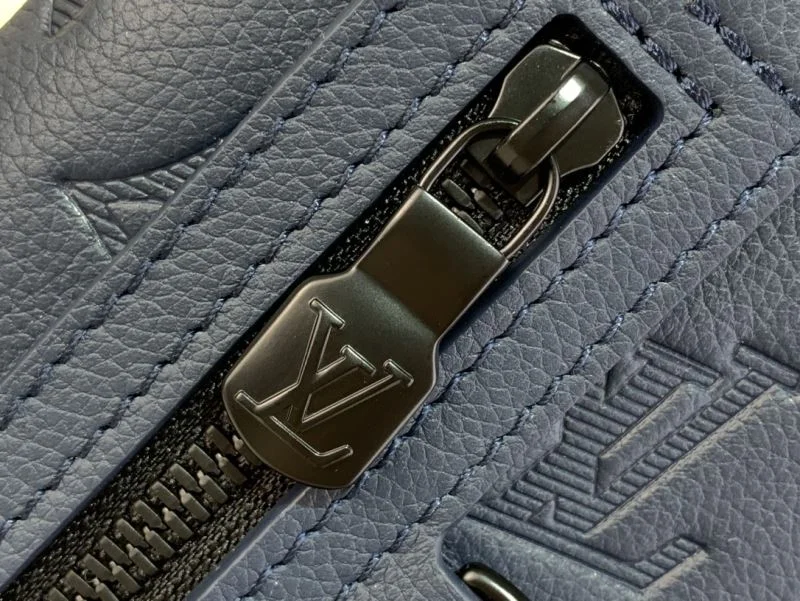 Stylish Louis Vuitton Waist Chest Packs 40285