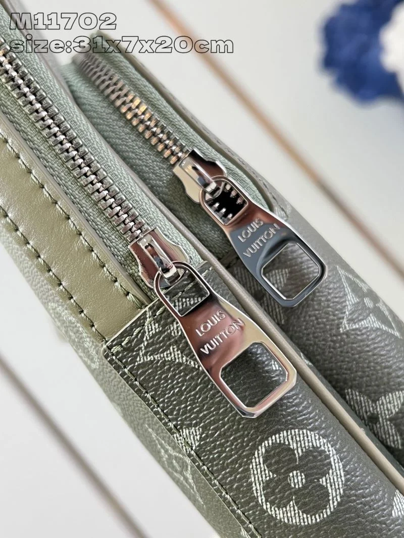 Louis Vuitton Waist Chest Packs Fashionable 49196