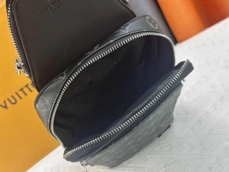 Stylish Louis Vuitton Waist Chest Packs 79054