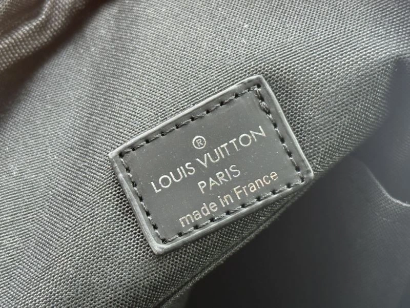 Stylish Louis Vuitton Waist Chest Packs 79054