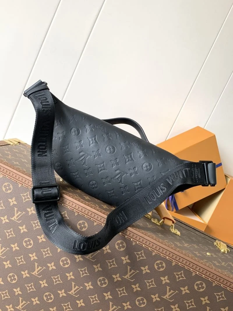 Lightweight Louis Vuitton Waist Chest Packs 39008