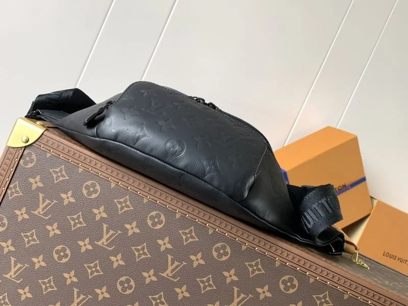 Lightweight Louis Vuitton Waist Chest Packs 39008