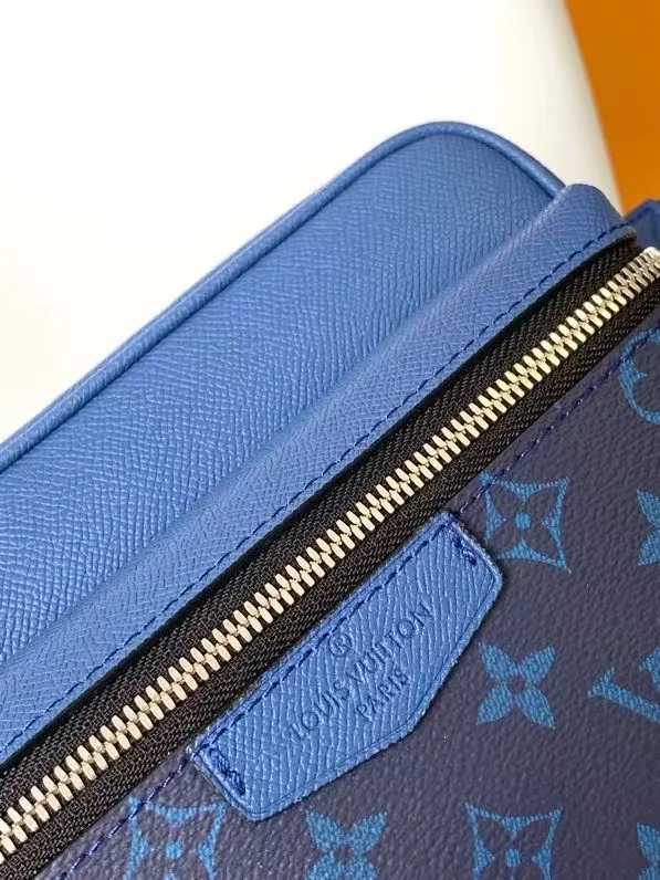 Louis Vuitton Waist Chest Packs Supportive 39010