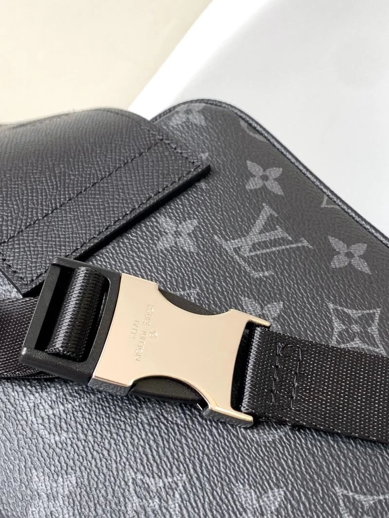 UrbanChic Louis Vuitton Waist Chest Packs 39005