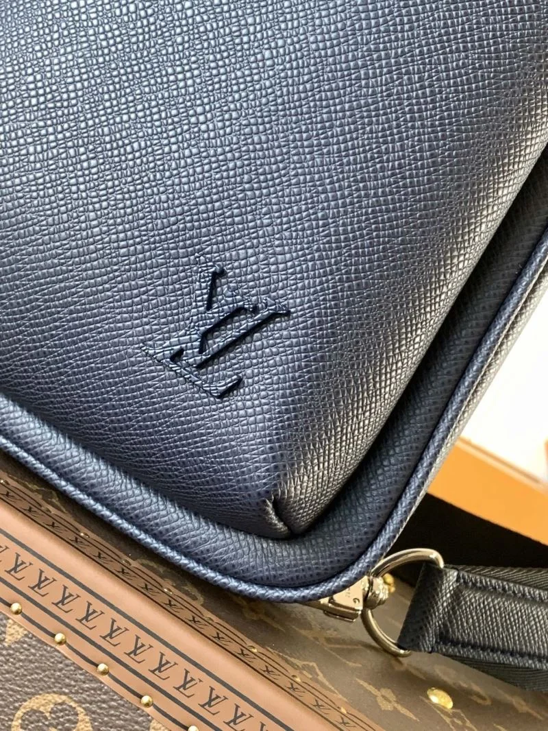 Louis Vuitton Waist Chest Packs Unisex 38719